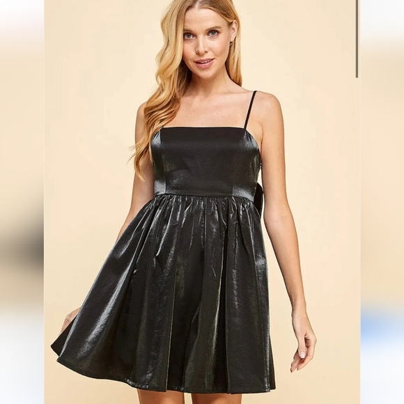TCEC Black Metallic Shimmer Bow Dress - Picture 1 of 9